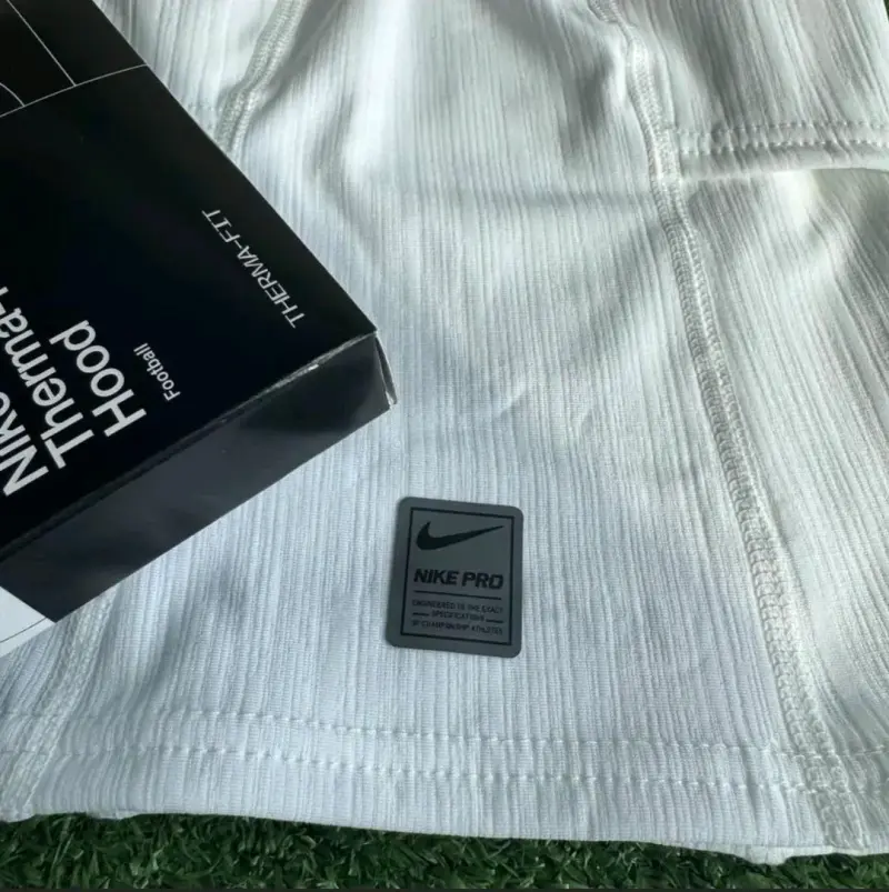 Skimask Nike Pro Therma-FIT para fútbol - 4