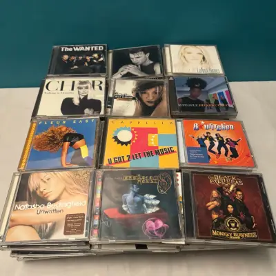 Colección de CDs de música pop y rock - miniatura 1