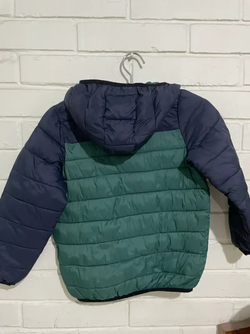 Chaqueta acolchada bicolor para niños - 2