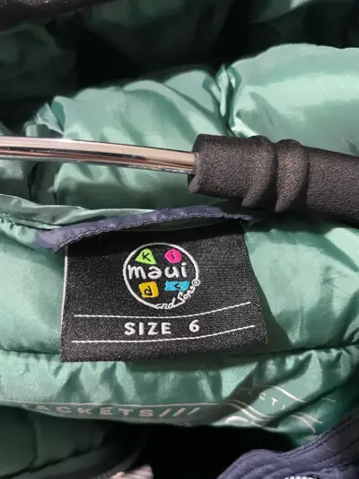 Chaqueta acolchada bicolor para niños - miniatura 4
