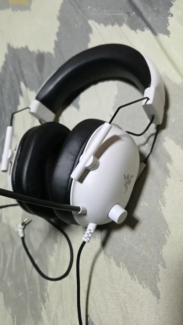 Audífonos Razer V2 X Blanco - 1