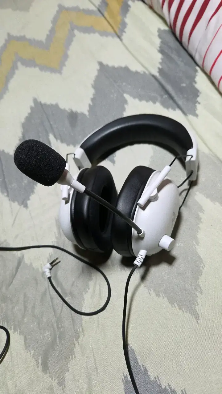 Audífonos Razer V2 X Blanco - 2