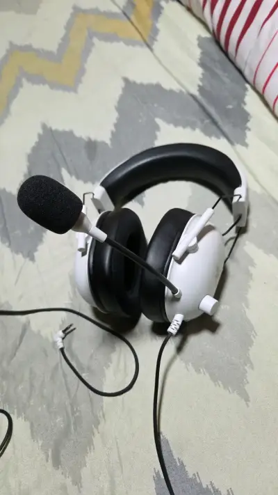 Audífonos Razer V2 X Blanco - miniatura 2