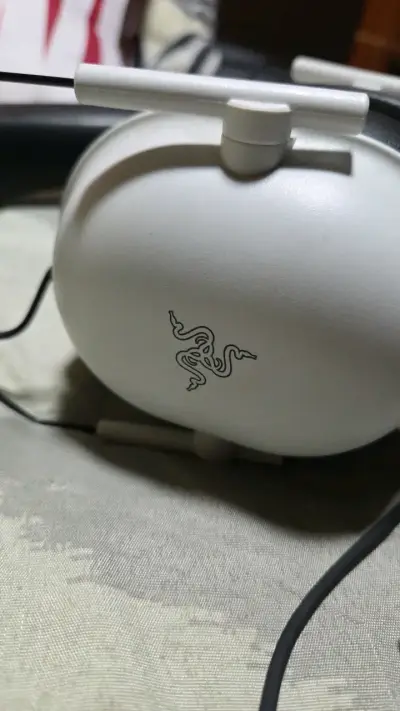 Audífonos Razer V2 X Blanco - miniatura 3