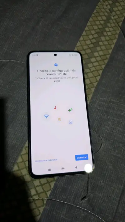 Smartphone Xiaomi12 lite con pantalla AMOLED - miniatura 4
