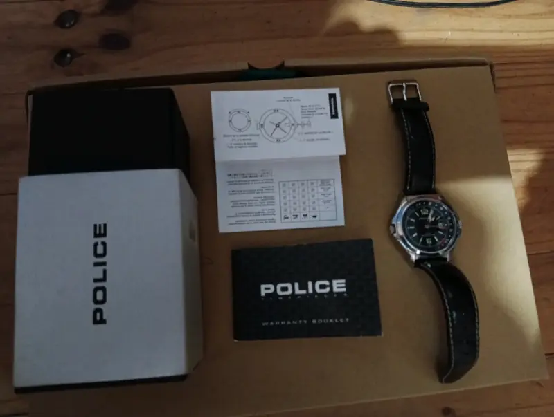 Reloj Police de cuero negro con caja original - 2