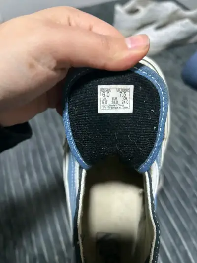 Zapatillas deportivas talla 38 azul y blanco - miniatura 1