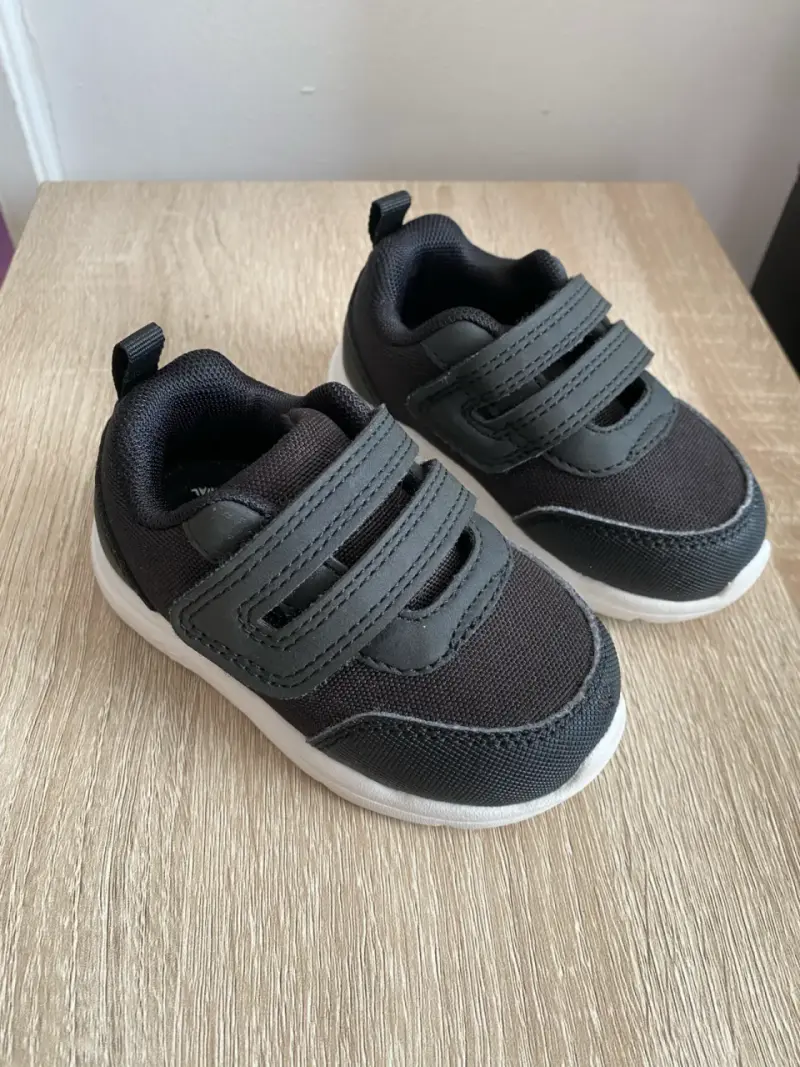 Zapatillas deportivas negras para niños - 3