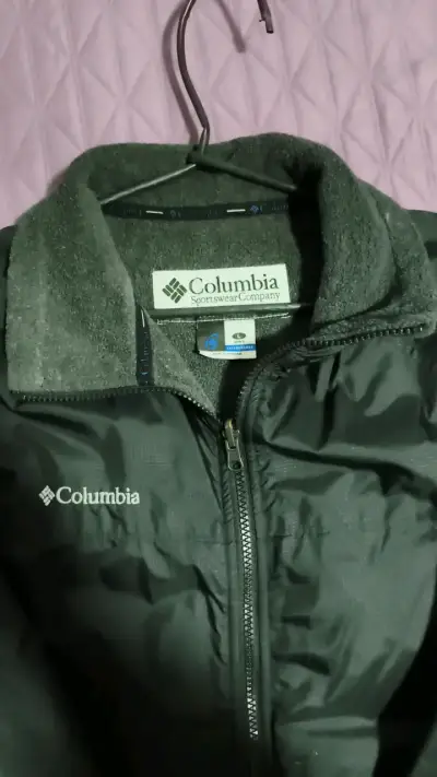 Chaqueta Columbia negra impermeable - miniatura 2