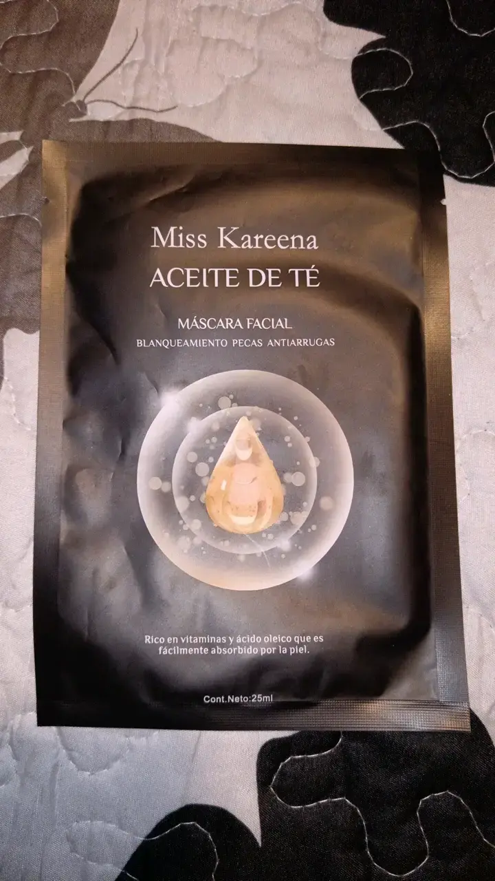 Máscara facial Miss Kareena con aceite de té - 1