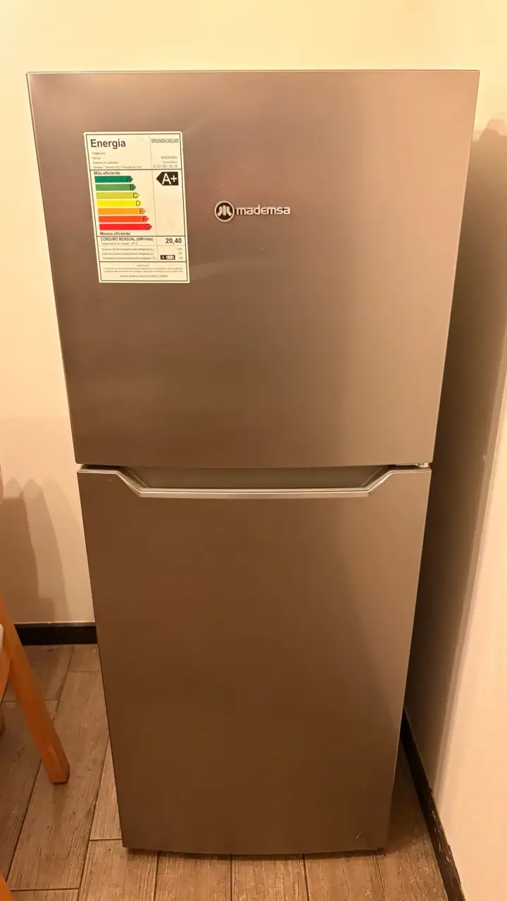 Refrigerador Mademsa A+ - 1