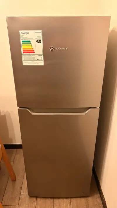 Refrigerador Mademsa A+ - miniatura 1