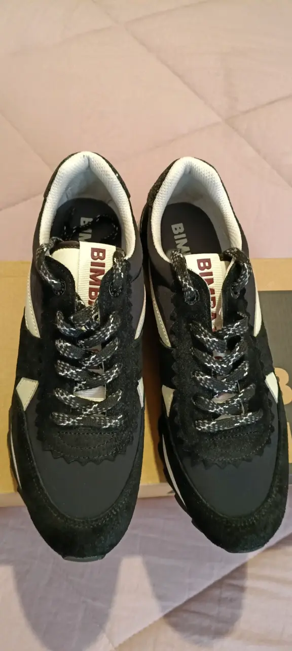 Zapatillas negras Bimba y Lola nuevas. - 5