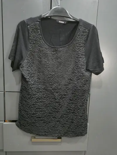Polera negra con encaje St. Bklyn - miniatura 1