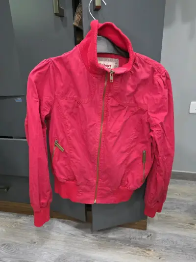 Chaqueta roja de algodón con cierre - miniatura 1