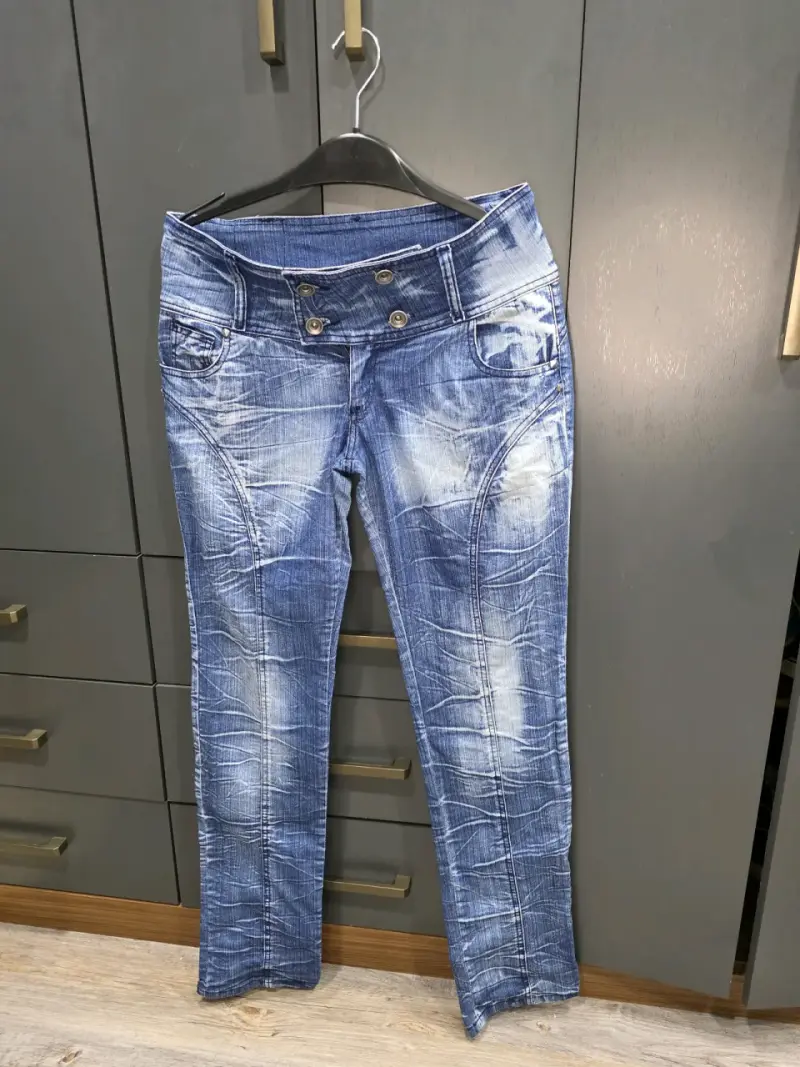Jeans azul desgastado para mujer - 1