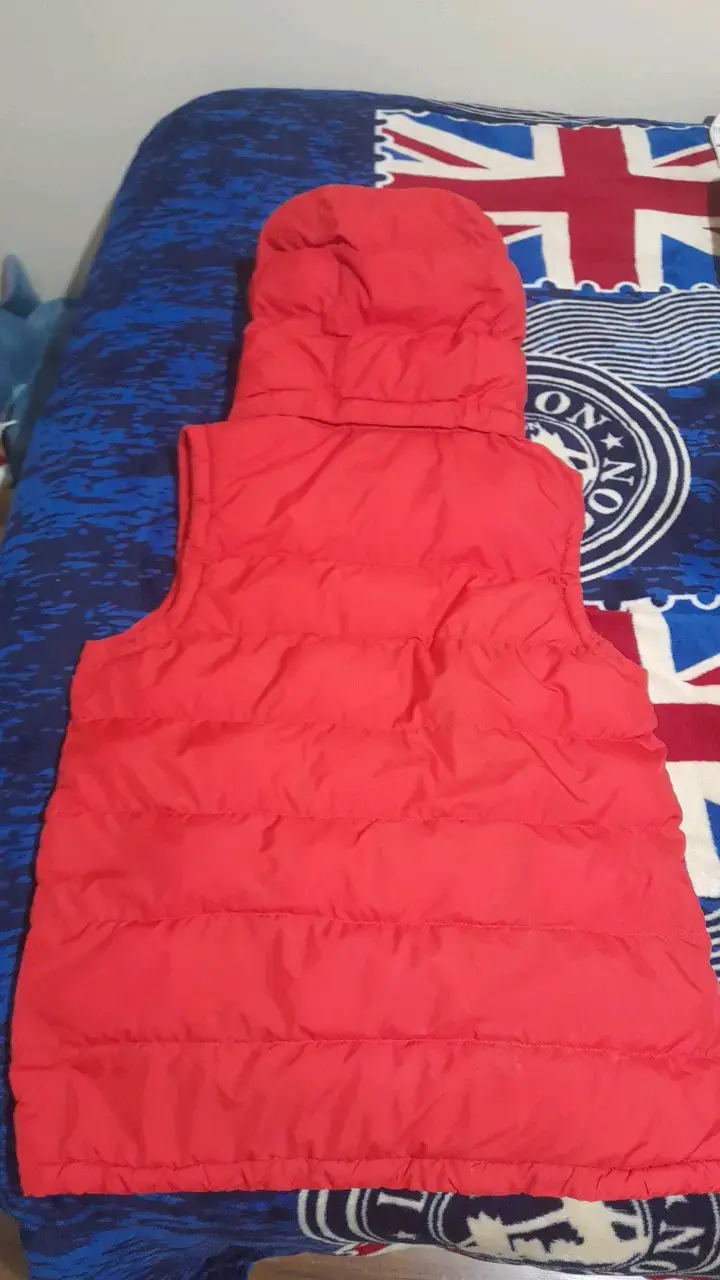 Chaleco Nike rojo con capucha - 2