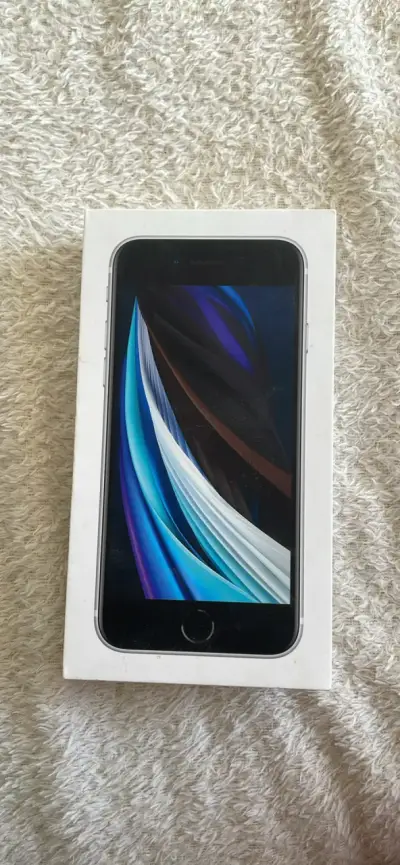iPhone SE 2020 Usado - miniatura 6