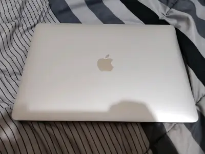 MacBook Pro M1 13" Modelo A2338 - miniatura 2