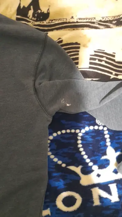 Polerón con capucha GAP gris unisex - miniatura 3