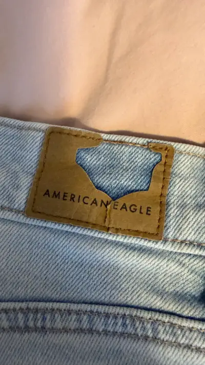 Shorts American eagle de mezclilla desgastados - miniatura 4