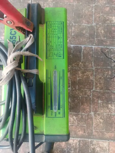 Soldadora Indura 165CV con cables - miniatura 5