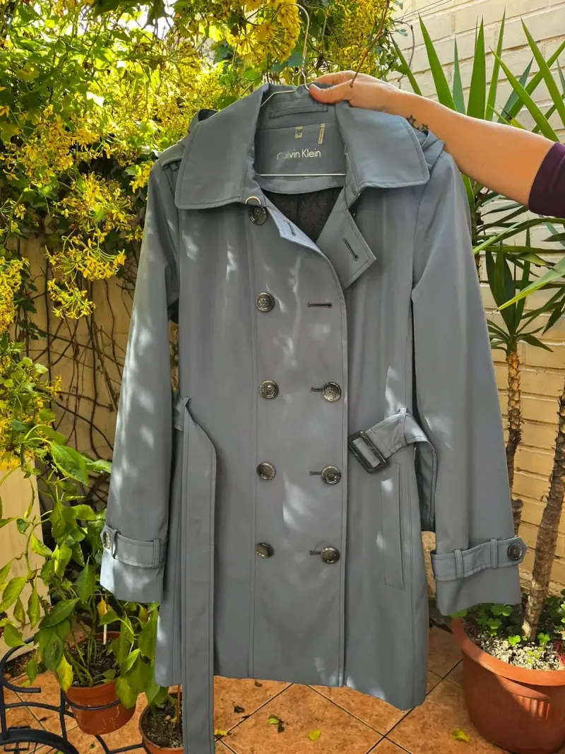 Abrigo trench Calvin Klein gris-celeste para mujer - 1