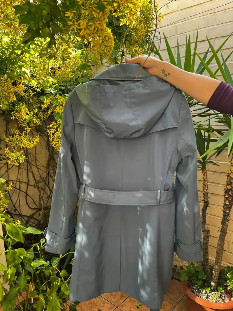 Abrigo trench Calvin Klein gris-celeste para mujer - 2