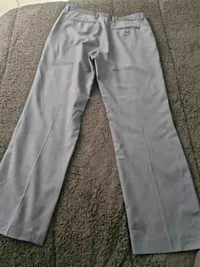 Pantalones de vestir azul oscuro  talla 44 - miniatura 1