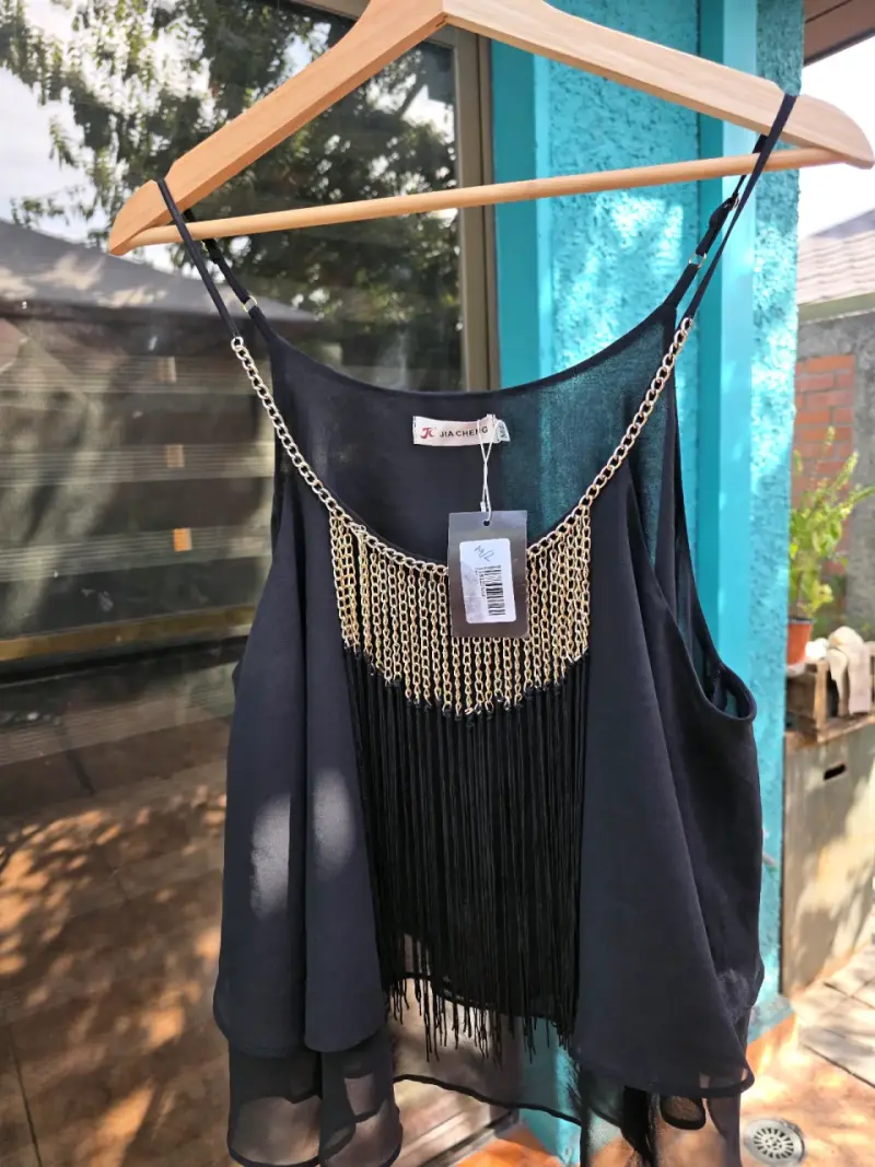 Blusa negra con cadenas Jia Chen - 2