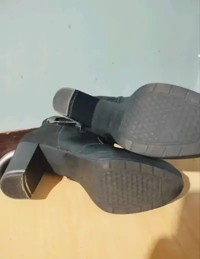 Botines negros con tacón alto talla 35 - miniatura 3