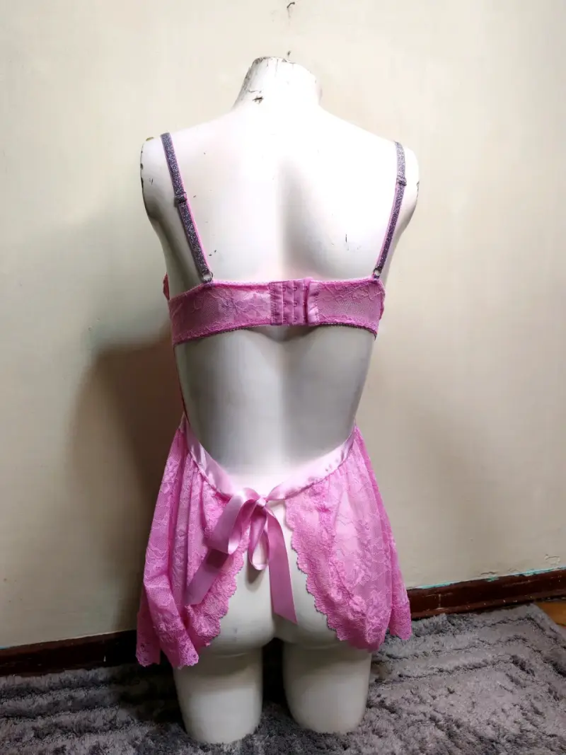 Baby doll de encaje rosa con lazo - 5