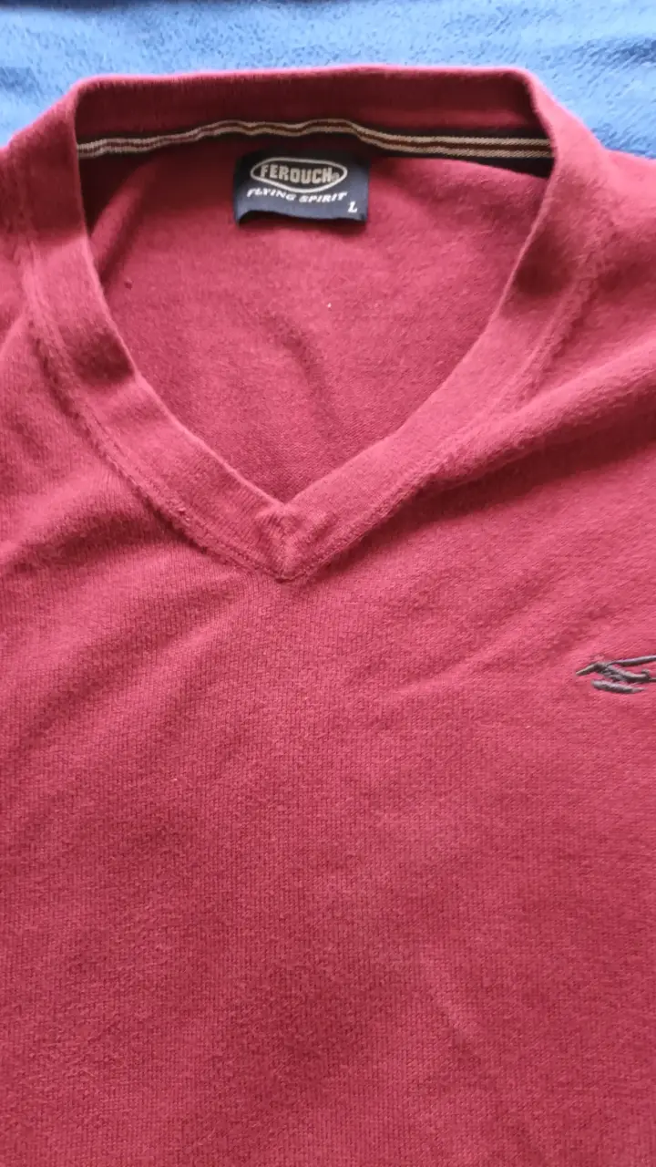 Suéter Ferouch rojo cuello en V - 1