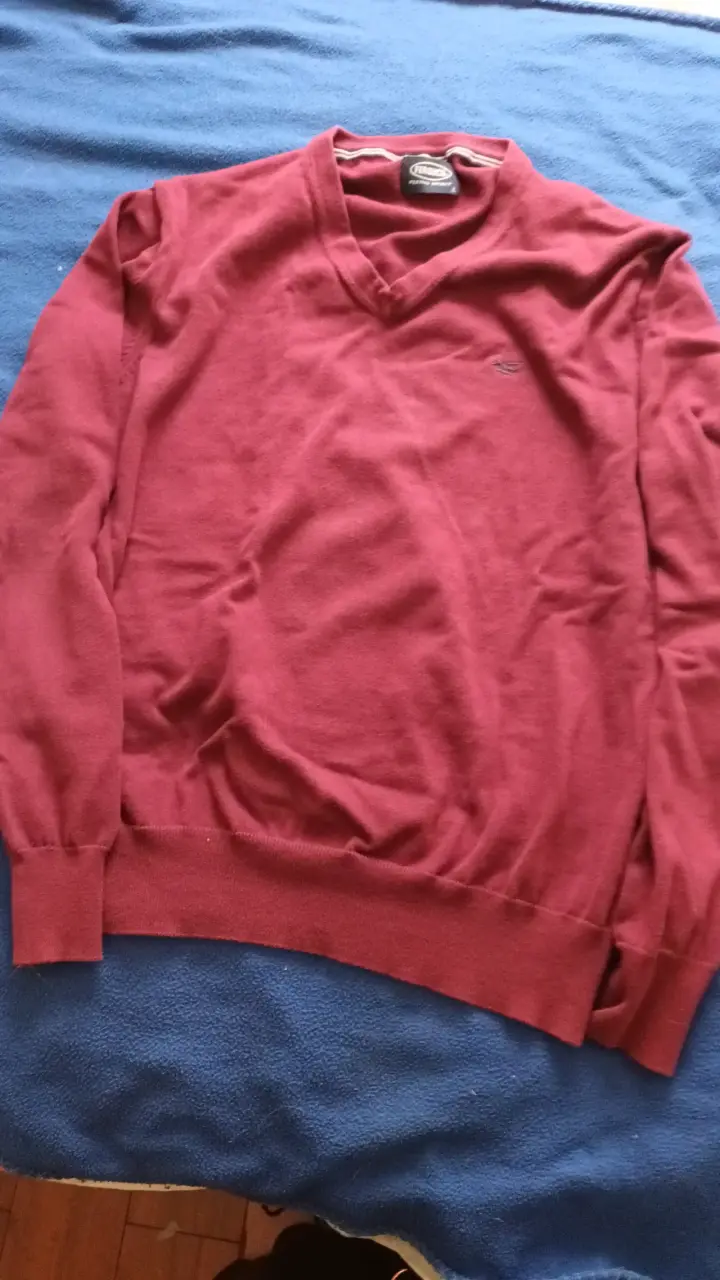 Suéter Ferouch rojo cuello en V - 3