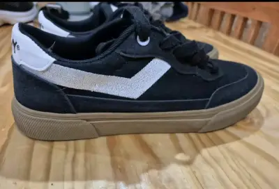 Zapatillas Pony negras de lona unisex - miniatura 2