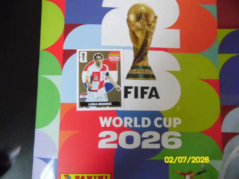 Lámina Panini Extra Sticker Luka Modric FIFA - 2