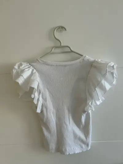 Blusa blanca con mangas abullonadas - miniatura 2
