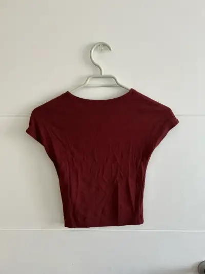 Polera burdeos Zara Basics para mujer - miniatura 2