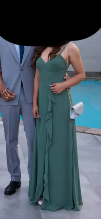 Vestido largo verde elegante para fiesta - miniatura 2