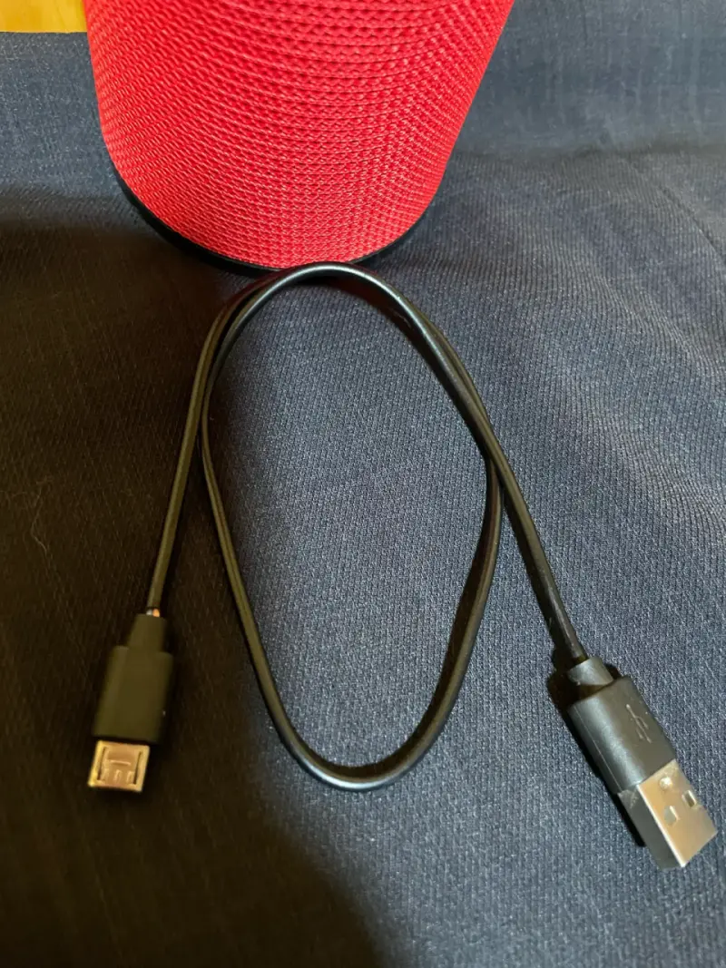 Parlante portátil Bluetooth rojo - 4