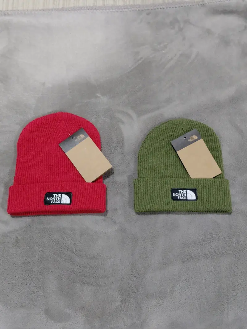 Gorros The North Face rojo y verde