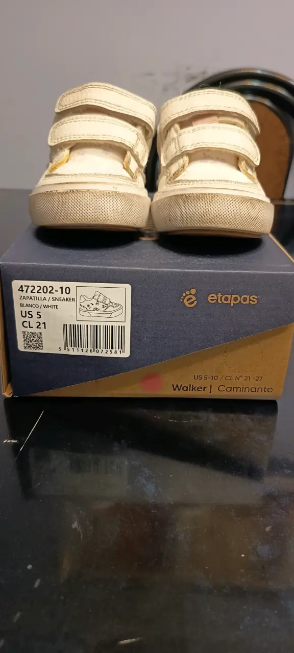 Zapatillas de bebé blanca con flores con velcro - 3