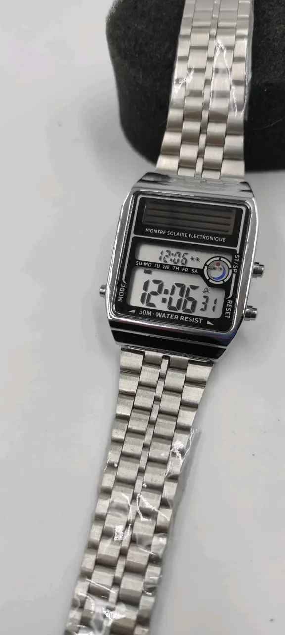 Reloj digital solar resistente al agua - 1