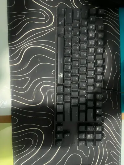 se vende teclado gamer - miniatura 1