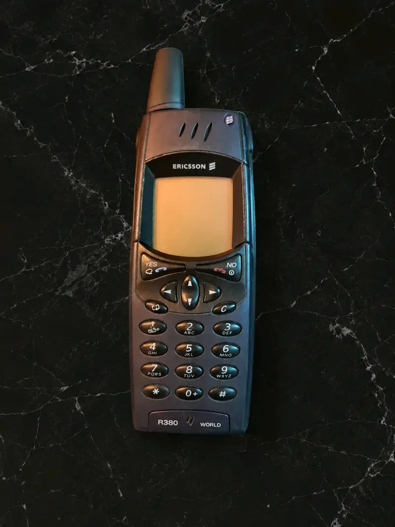 Teléfono Ericsson R380 clásico vintage - 1
