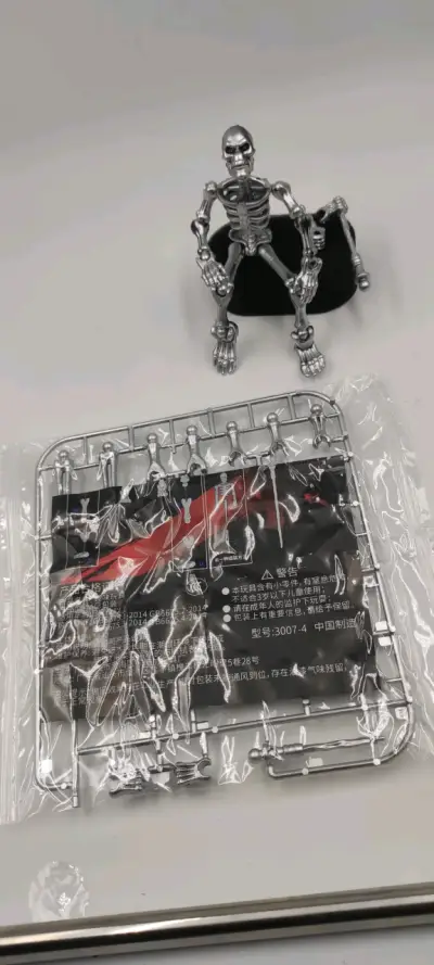 Figura esqueleto articulado calavera - miniatura 1