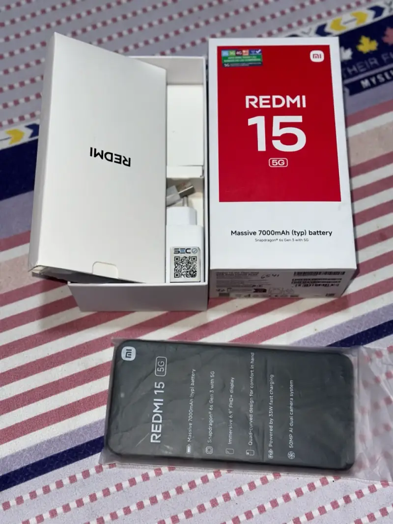 Smartphone Redmi 15 5G con batería de 7000mAh - 1