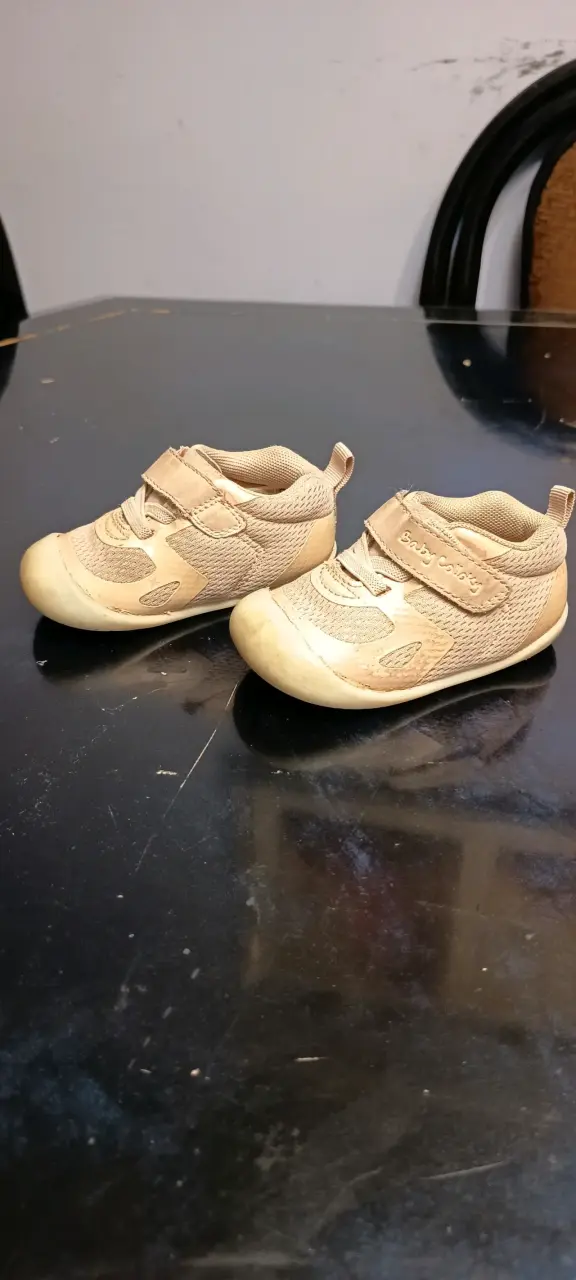 Zapatos de bebé color rosa con velcro - 3