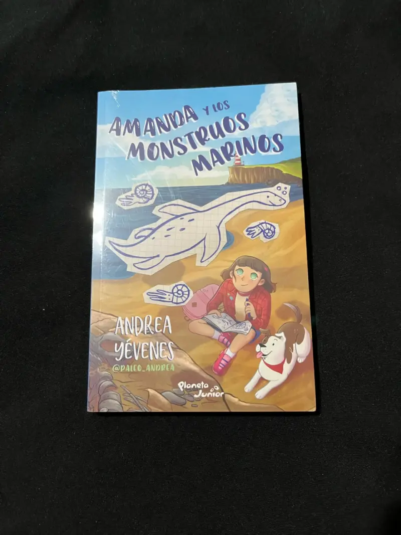 Libro 'Amanda y los Monstruos Marinos'