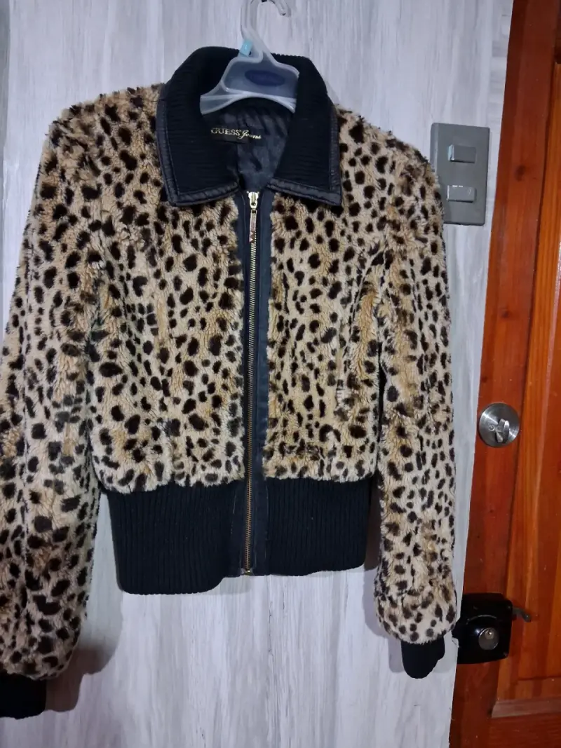 Chaqueta de piel sintética con estampado animal - 3